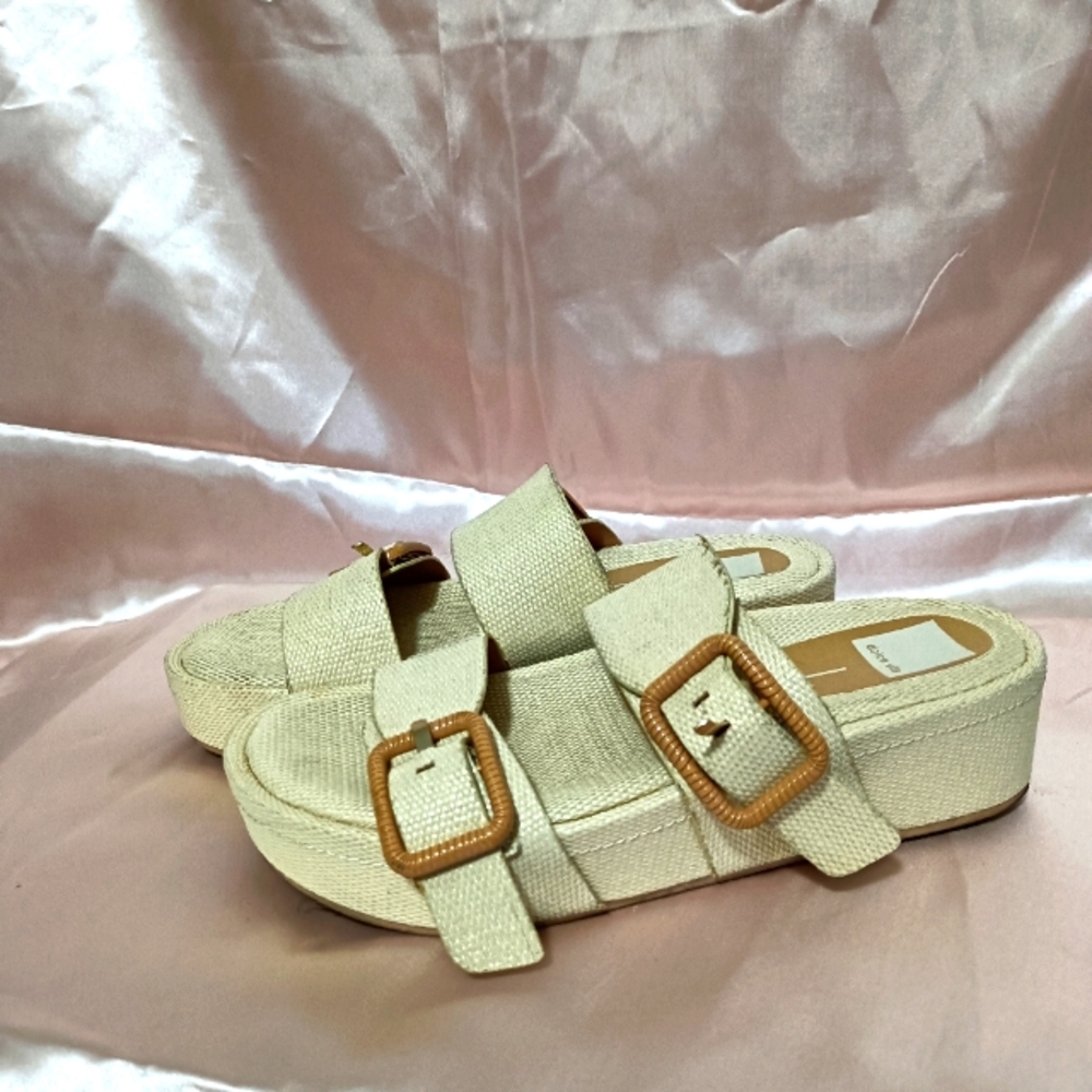 Dolce Vita sandal